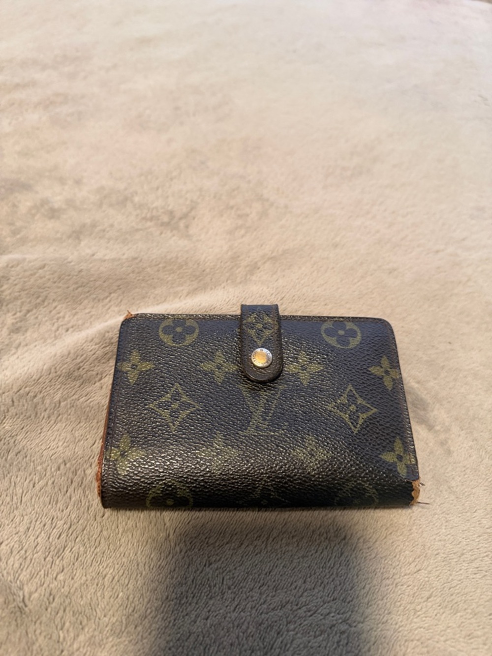 Louis Vuitton Vintage Monogram Snap Compact Wallet